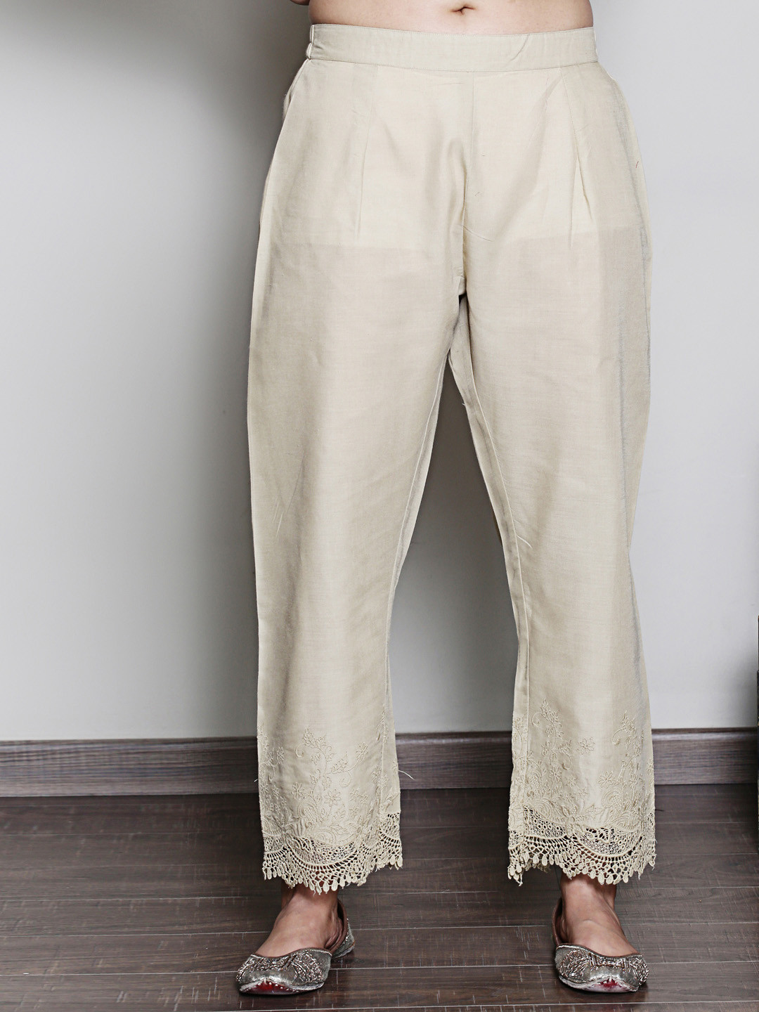 Spring Soul Women Mid-Rise Embroidered Cotton Trouser