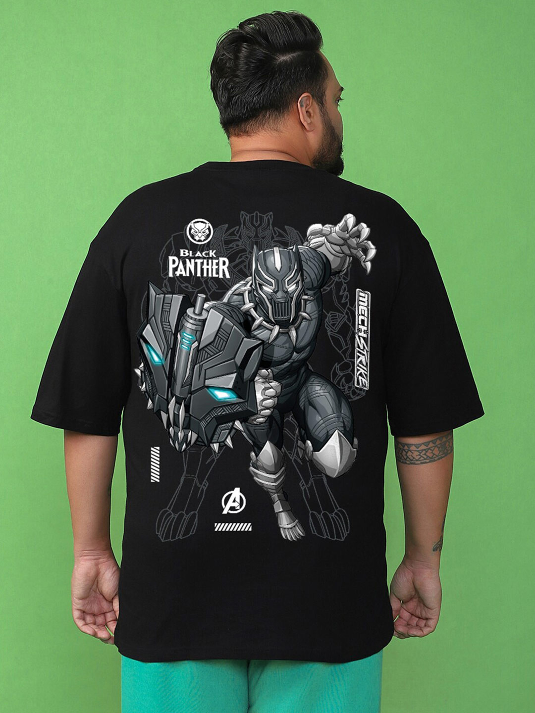Bewakoof Plus Black Panther Printed Drop-Shoulder Sleeves Cotton Oversized T-shirt
