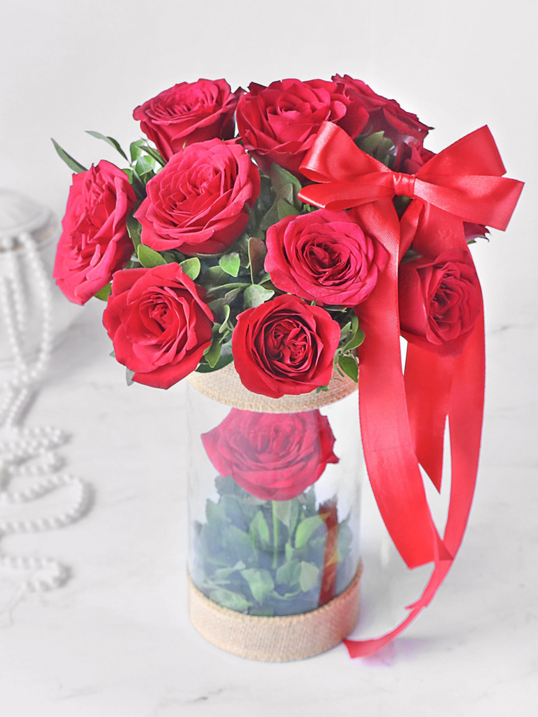 IGP Red 10 Pieces Enchanting Roses Fresh Flowers In Vase