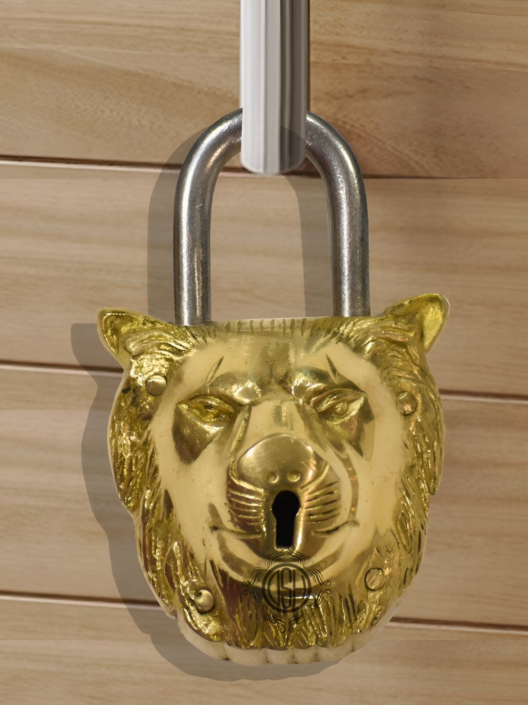 DSH Crafting Your Curiosity GoldToned Lion Face Door Lock