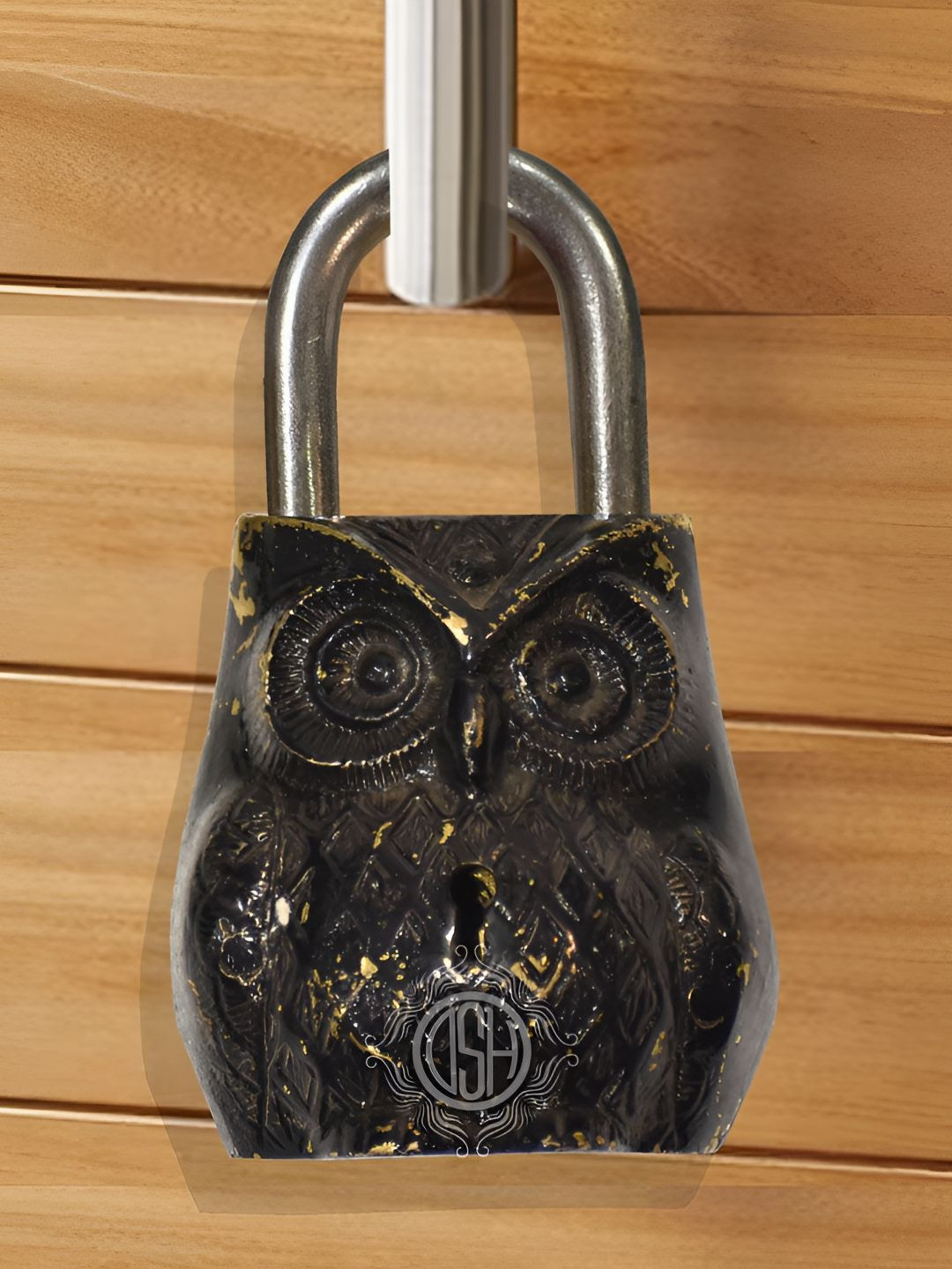 DSH Crafting Your Curiosity GoldToned Wool Face Door Lock