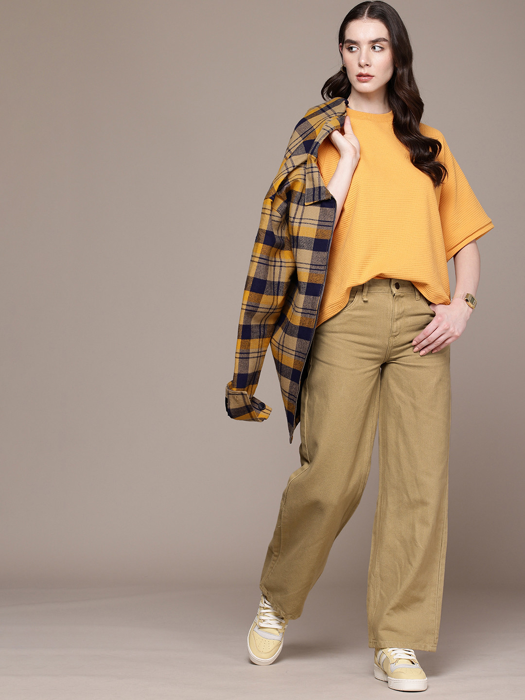 The Roadster Life Co. Women Low-Rise Relaxed Fit Jeans