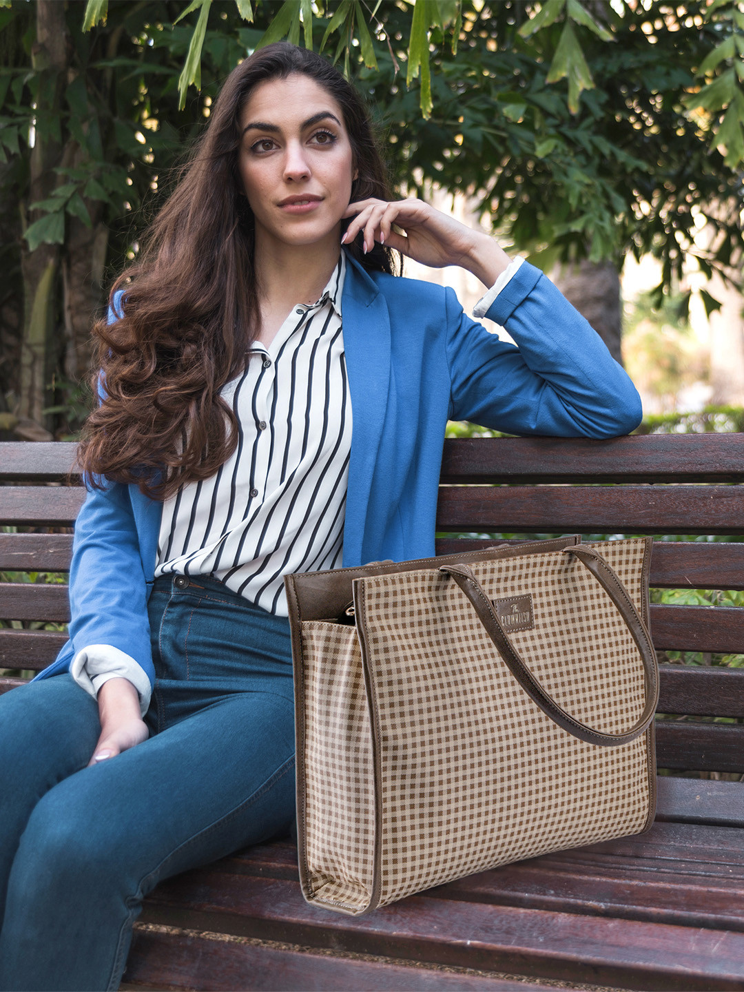 THE CLOWNFISH Moda Collection 16 Inch Checked Structured Shoulder Bag