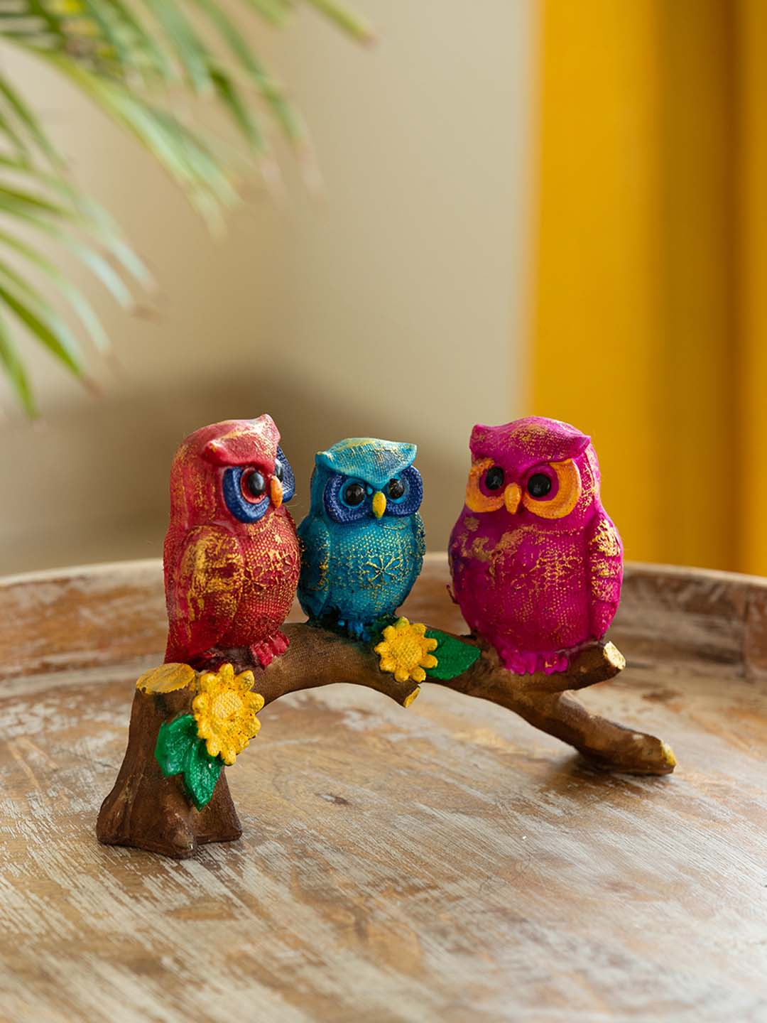 ExclusiveLane Owl Buddies Red Polyresin Matte Living Room Hand-Crafted Small Showpiece - 5.7 Inches