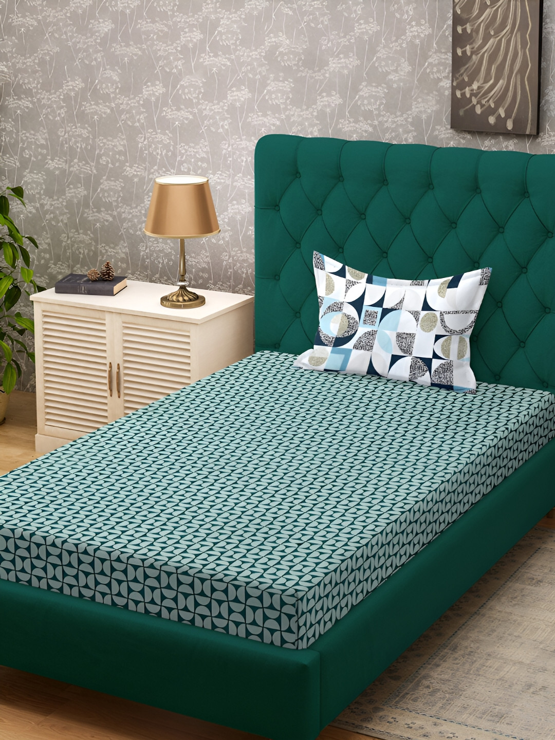 KLOTTHE Green Geometric Printed 300TC Single Bedsheet With Pillow Cover