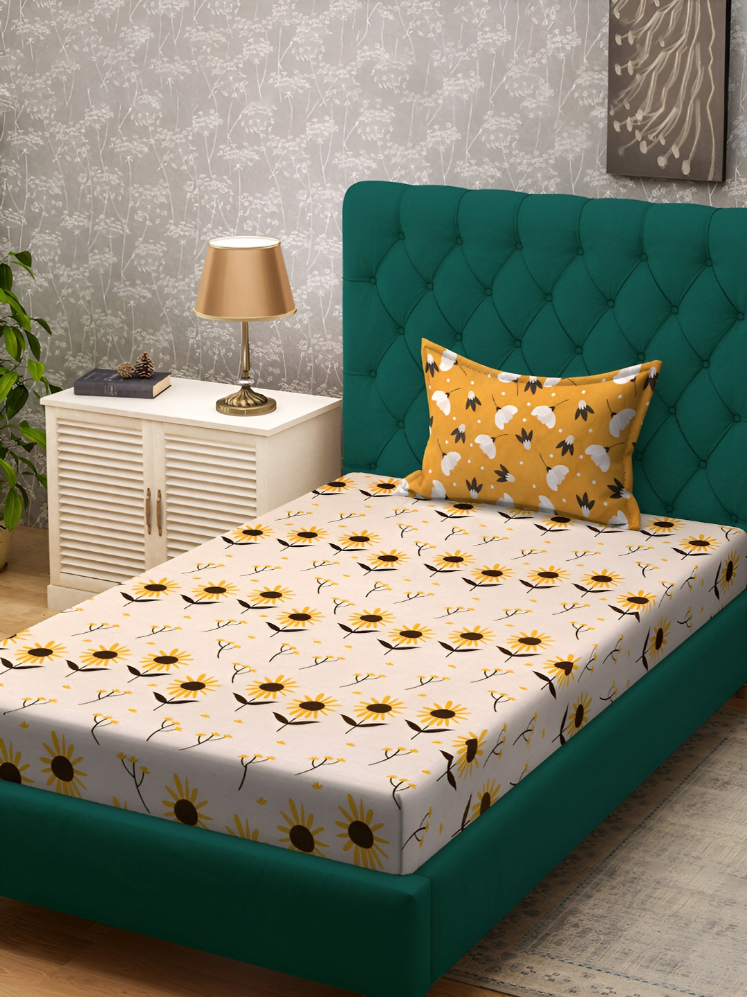 KLOTTHE Peach Colored Floral Printed 300TC Single Bedsheet With Pillow Cover