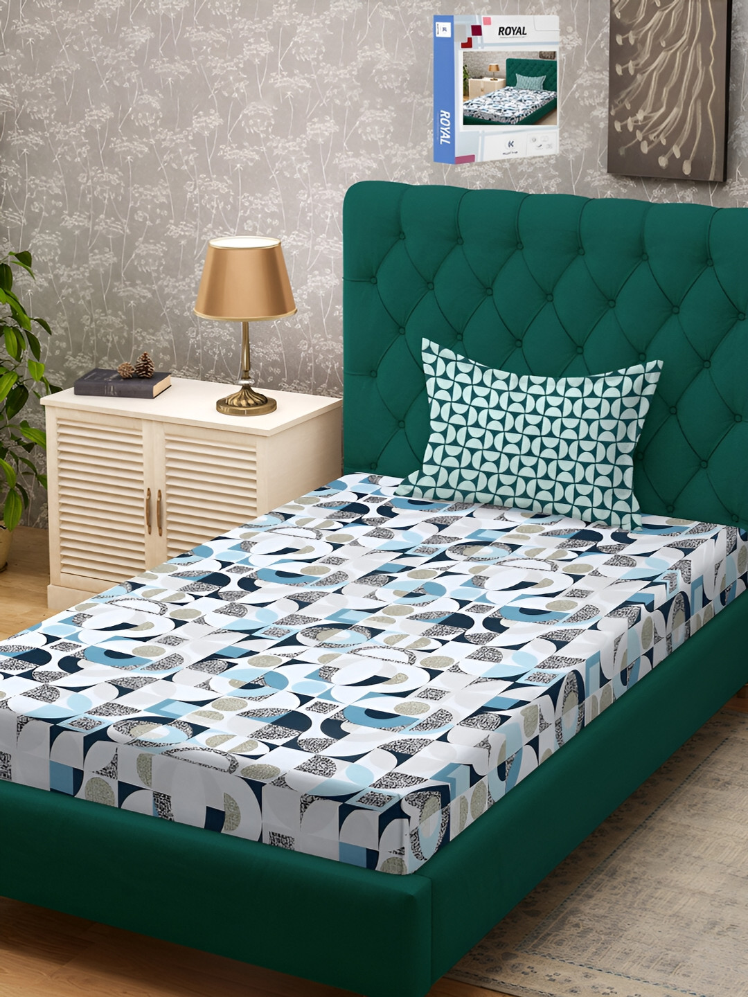 KLOTTHE Geometric Printed 300TC Single Bedsheet With Pillow Cover in Book Fold