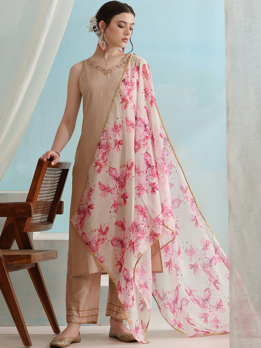Khushal K Floral V-Neck Sleeveless Thread Work Kurta with Palazzos & With Dupatta