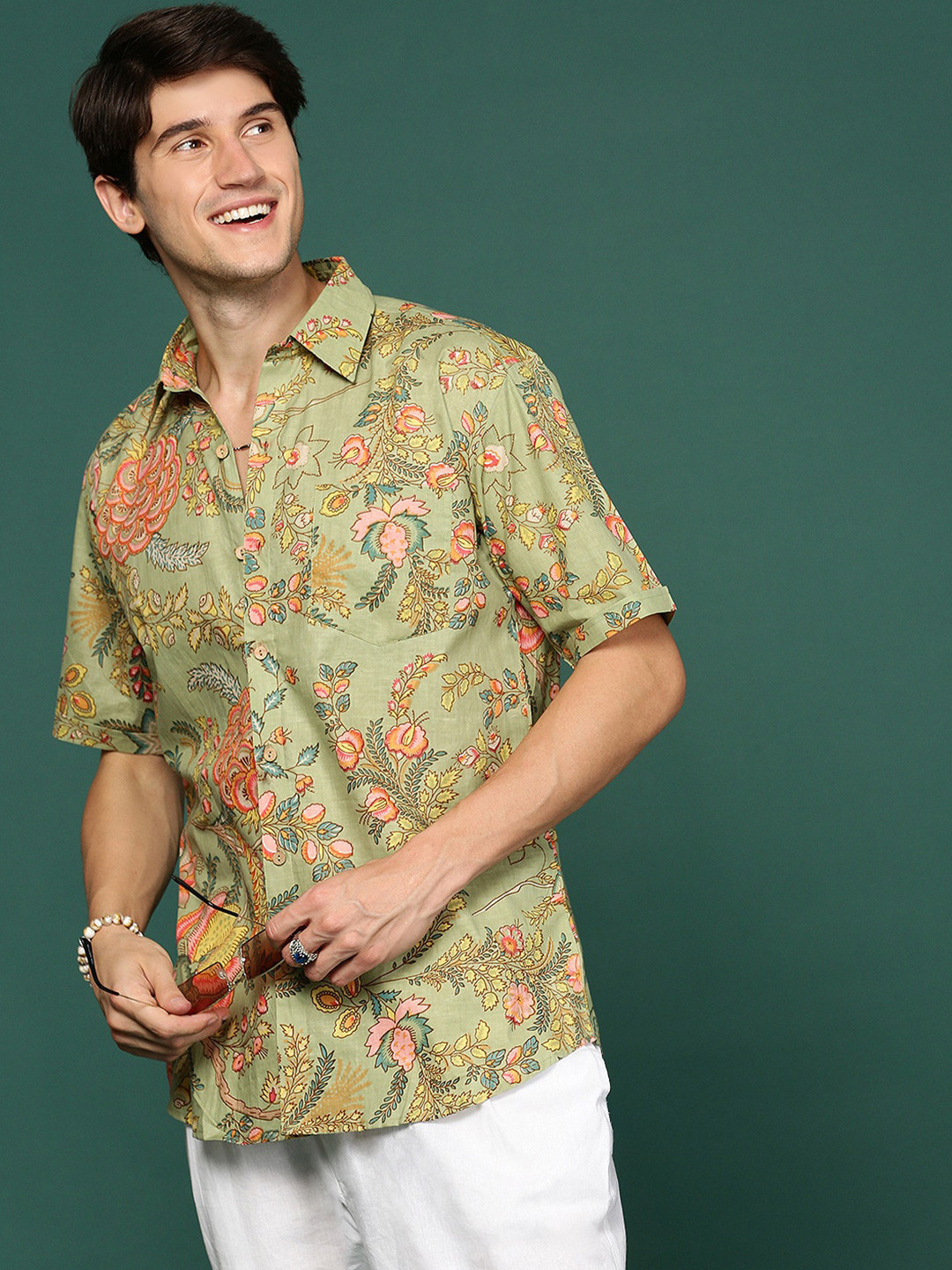 Sangria Modern Spread Collar Printed Pure Cotton Shirts