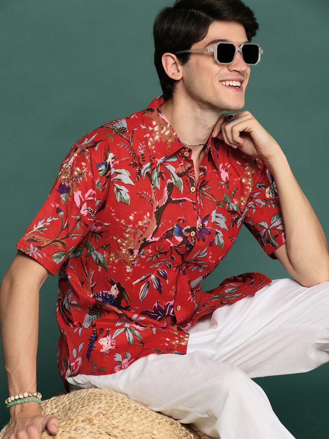 Sangria Modern Spread Collar Screen Printed Pure Cotton Short Sleeves Casual Shirt