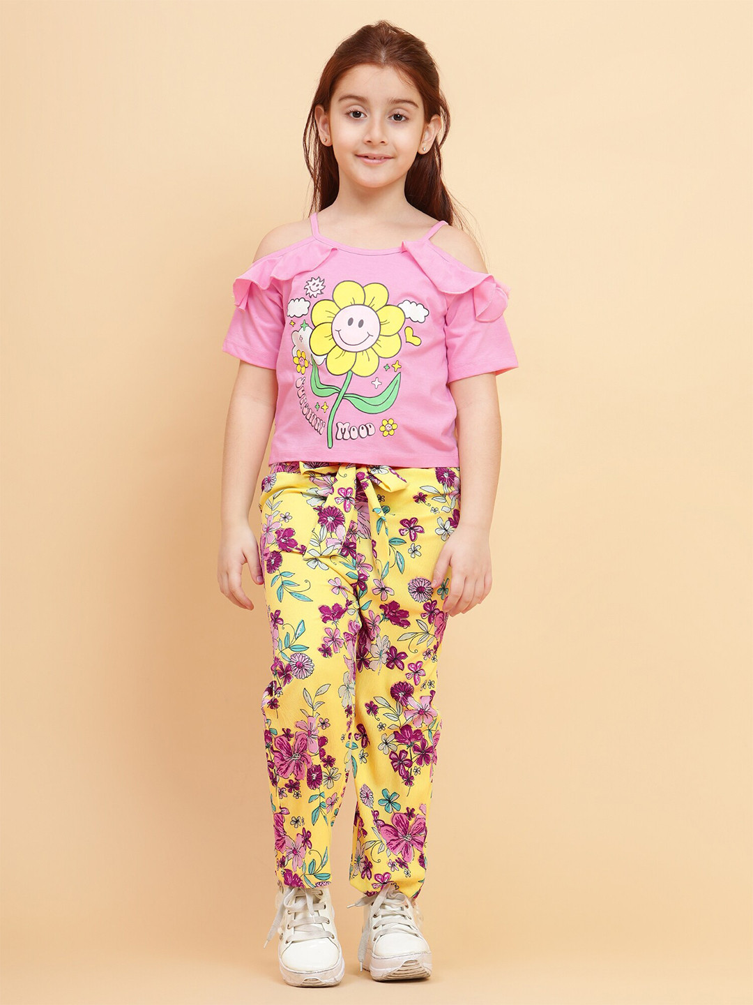 YK Girls Printed Short Sleeves Top With Trouser