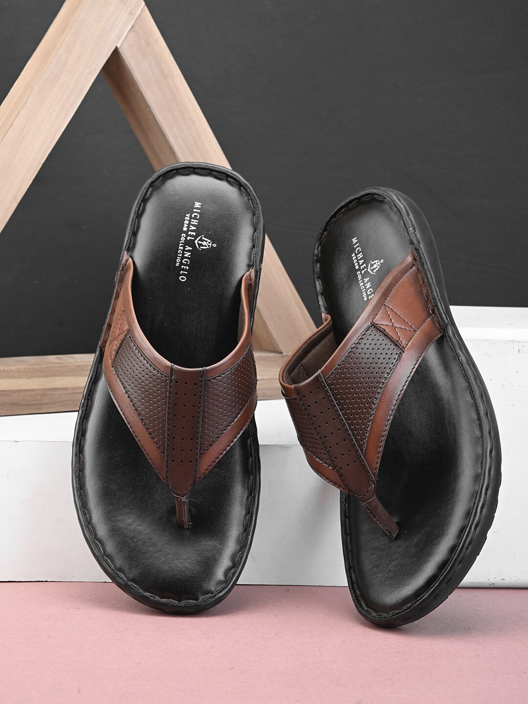 MICHAEL ANGELO Men Textured Thong Flip-Flops
