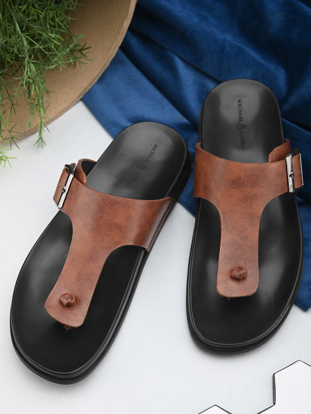 MICHAEL ANGELO Men Buckle Detailed Comfort Sandals