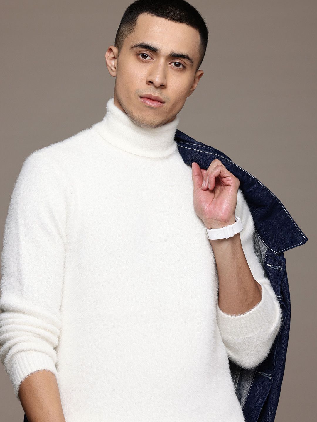 The Roadster Lifestyle Co. Men Fuzzy Pullover