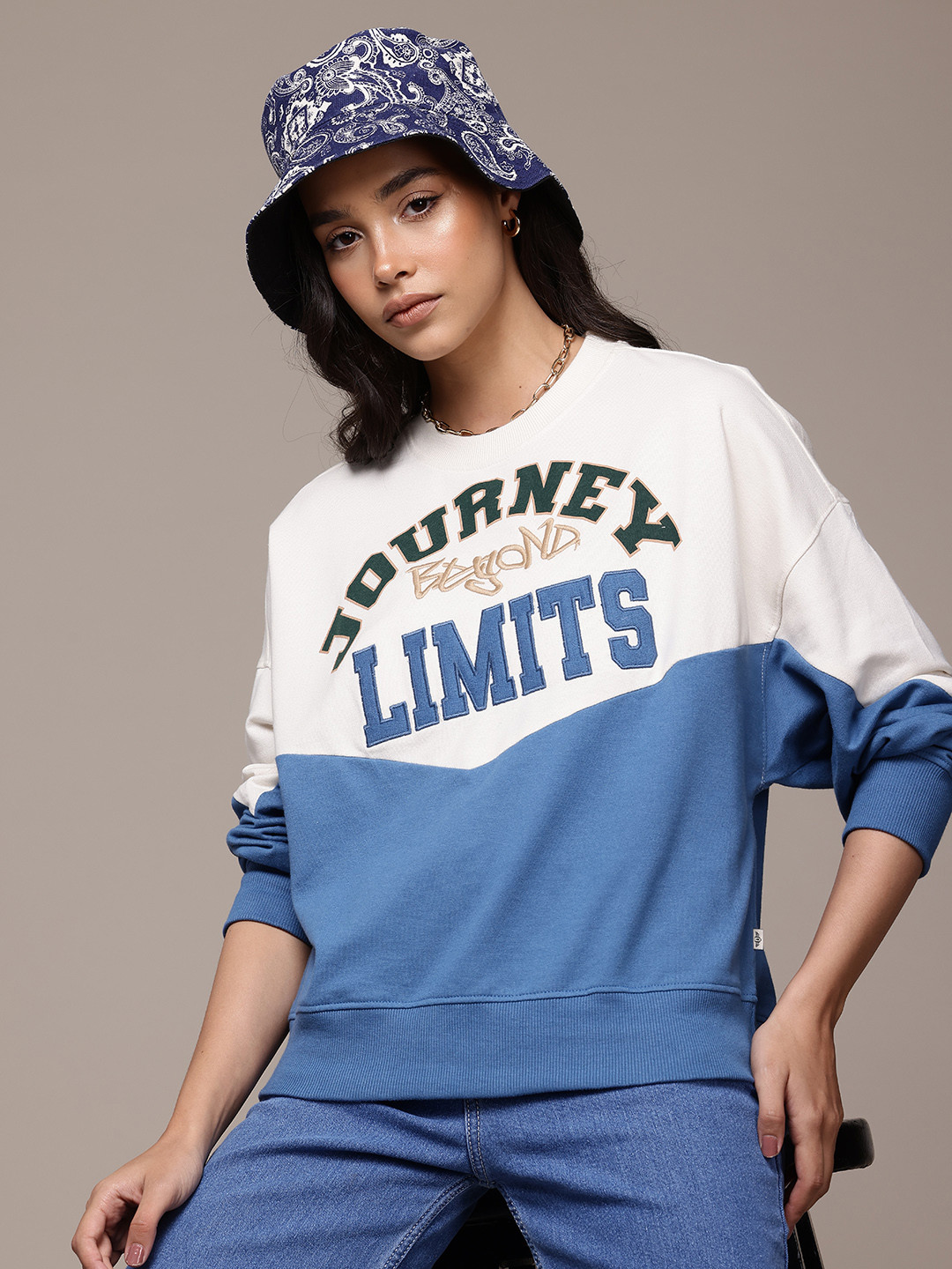 The Roadster Lifestyle Co. Typography Printed Sweatshirt