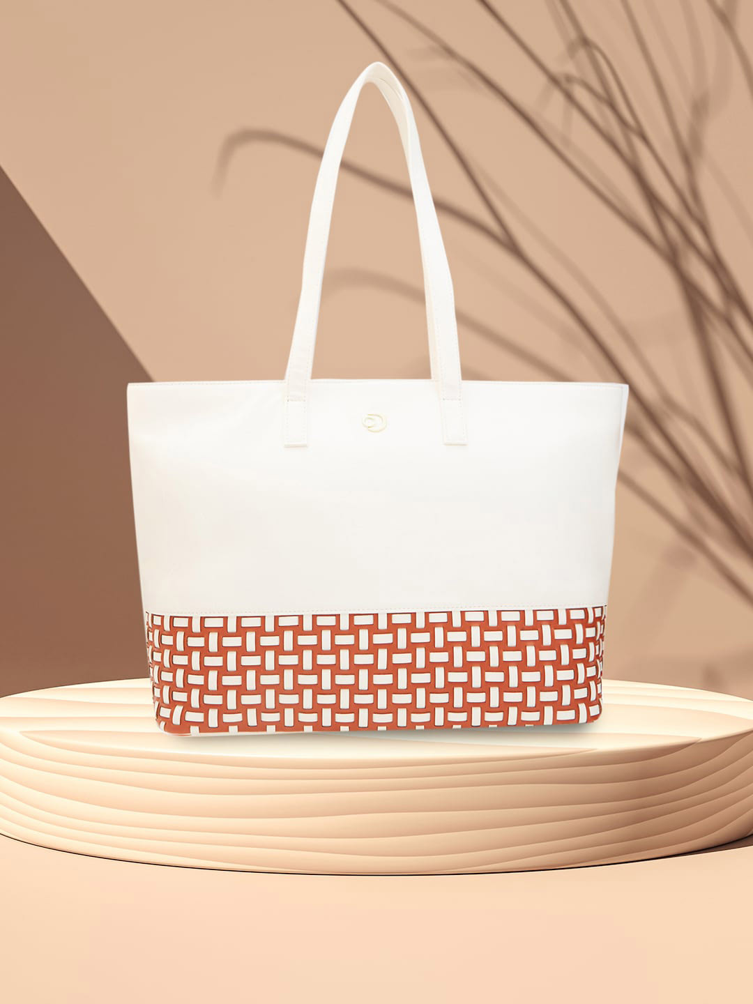 Caprese Zeta Women Vanilla Large Tote Bag