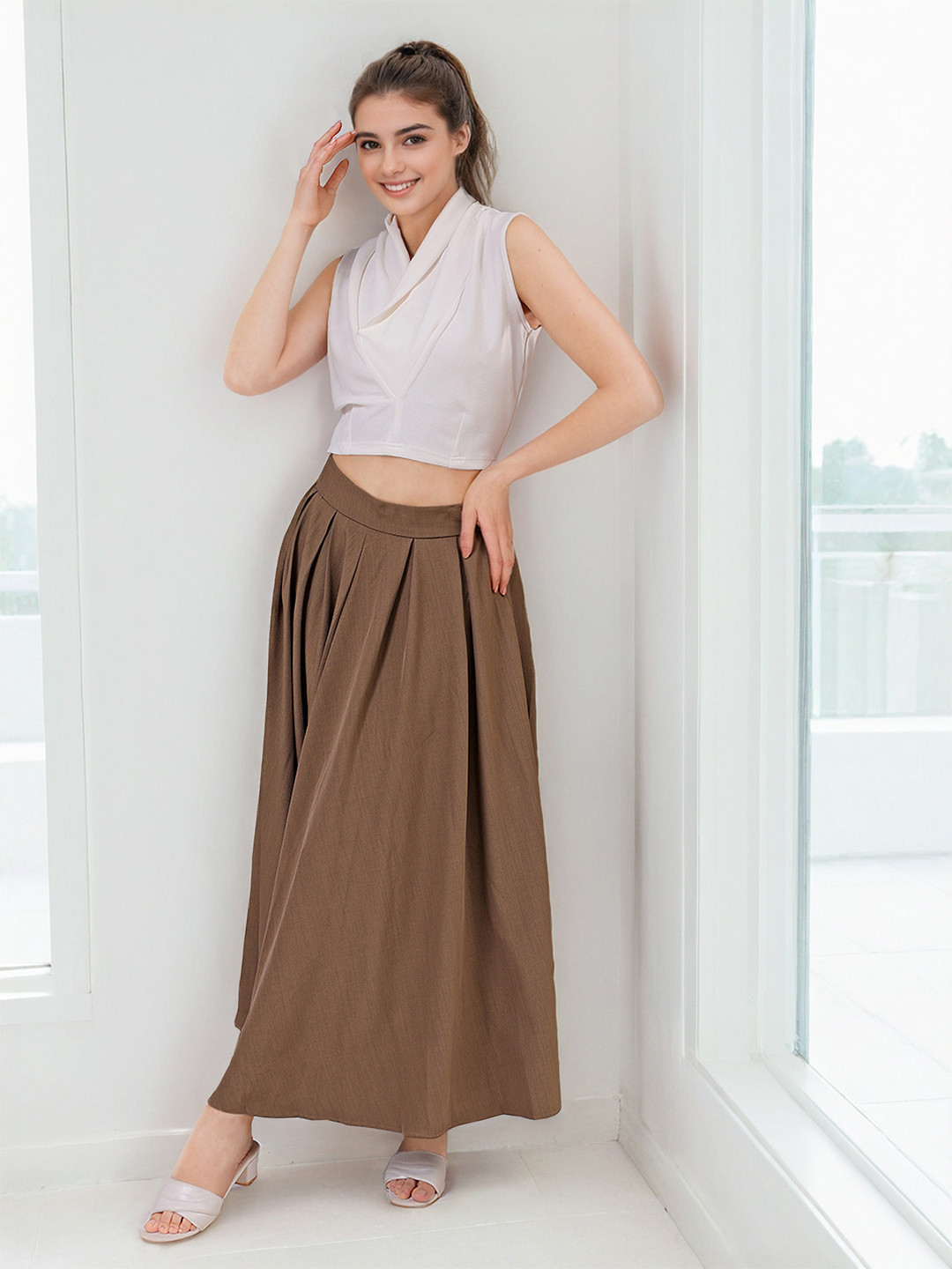 Freehand by The Indian Garage Co V-neck Crop Top