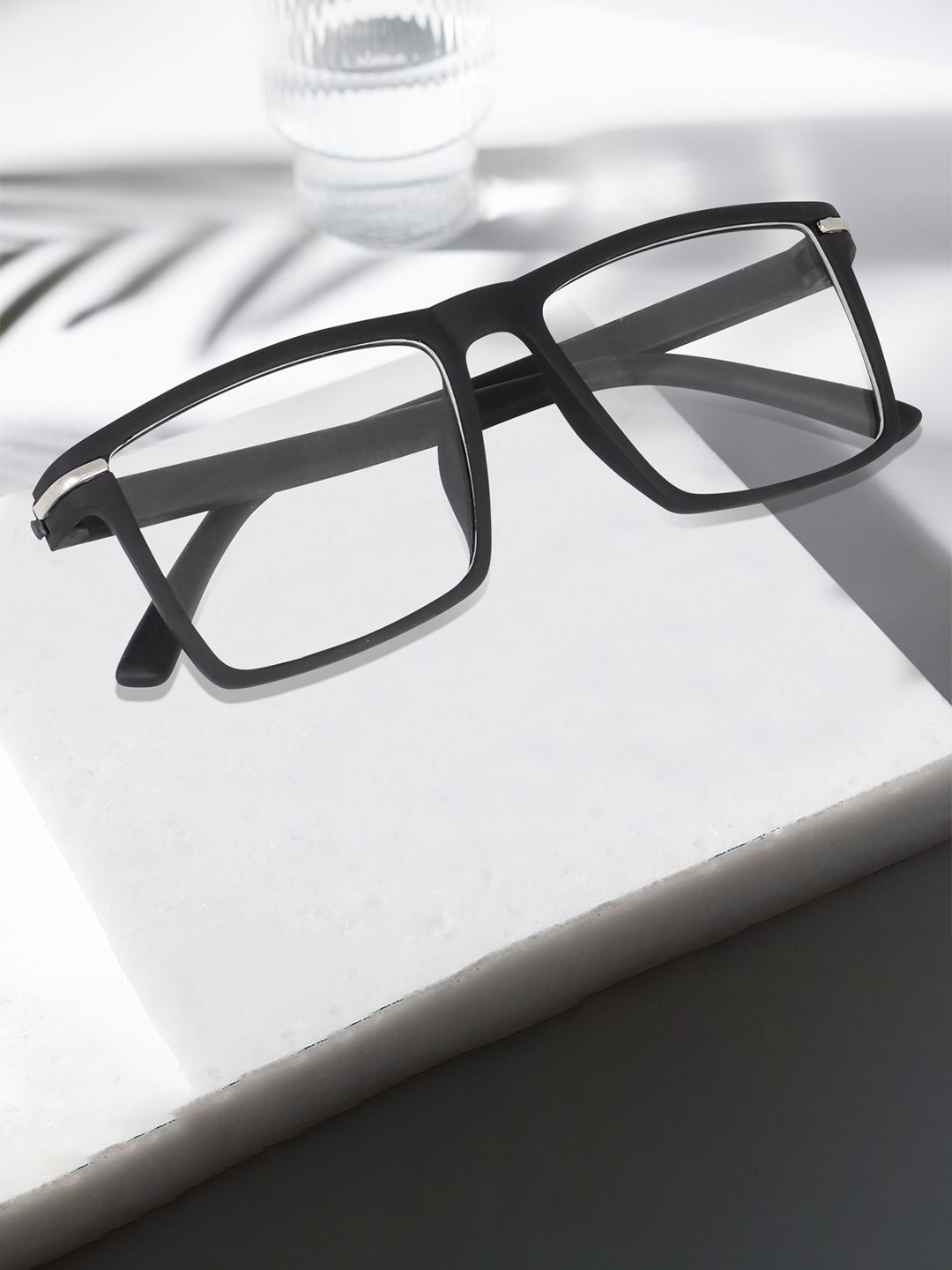 GARTH Unisex Square Sunglasses with UV Protected Lens GRT_SOLR_BLK-WHT