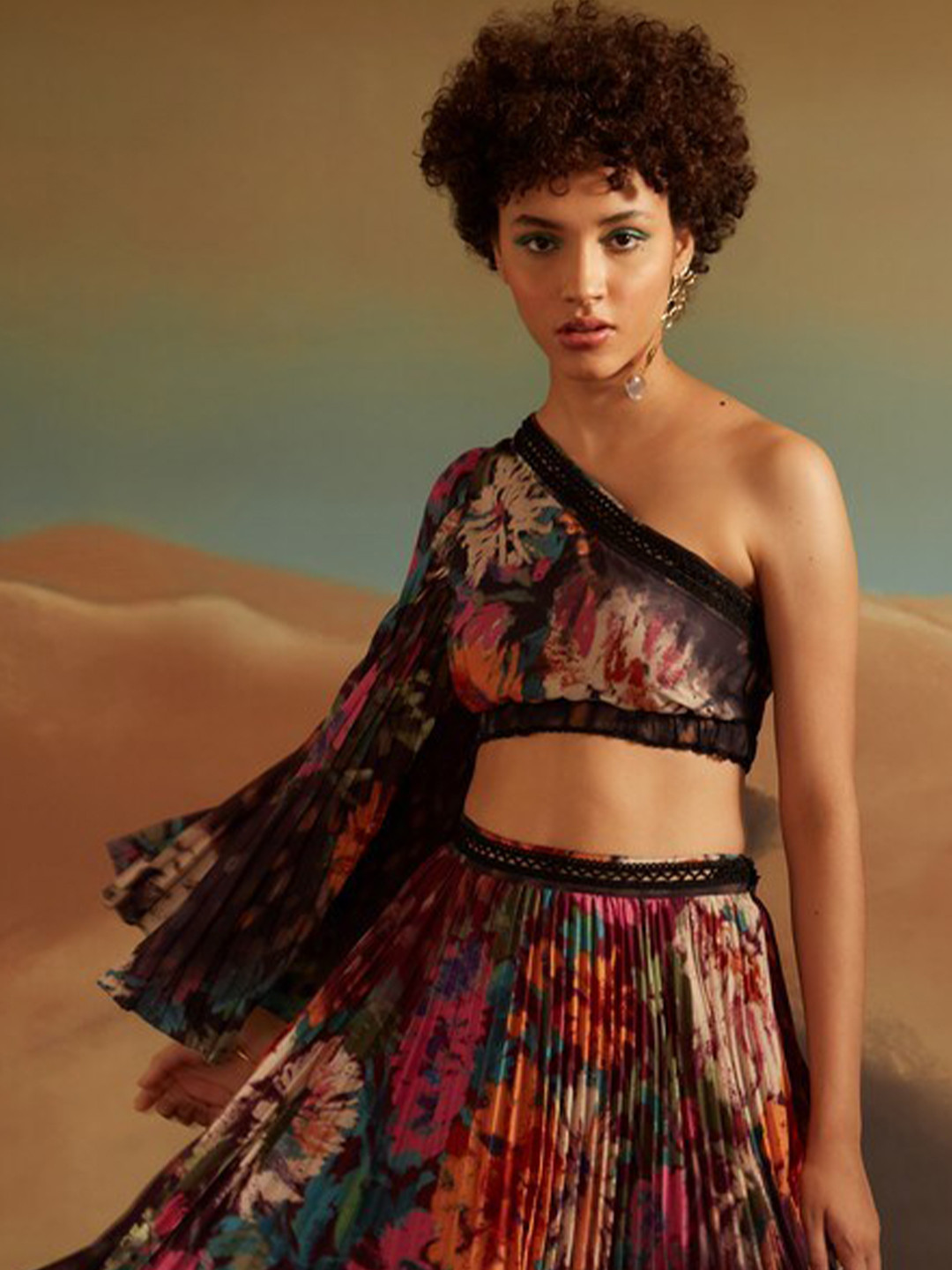 VERB BY PALLAVI SINGHEE Print Flared Sleeve Crop Top