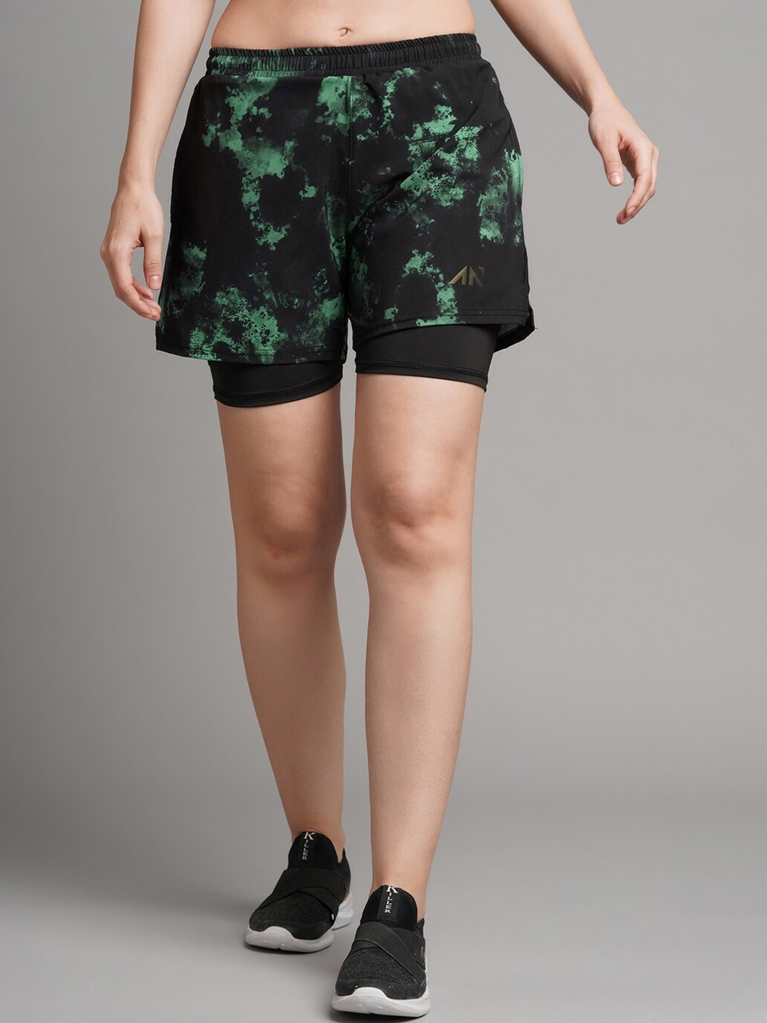 AESTHETIC NATION Women Abstract Printed 2 In 1 Mid-Rise Dri-FIT Regular Fit Gym Shorts