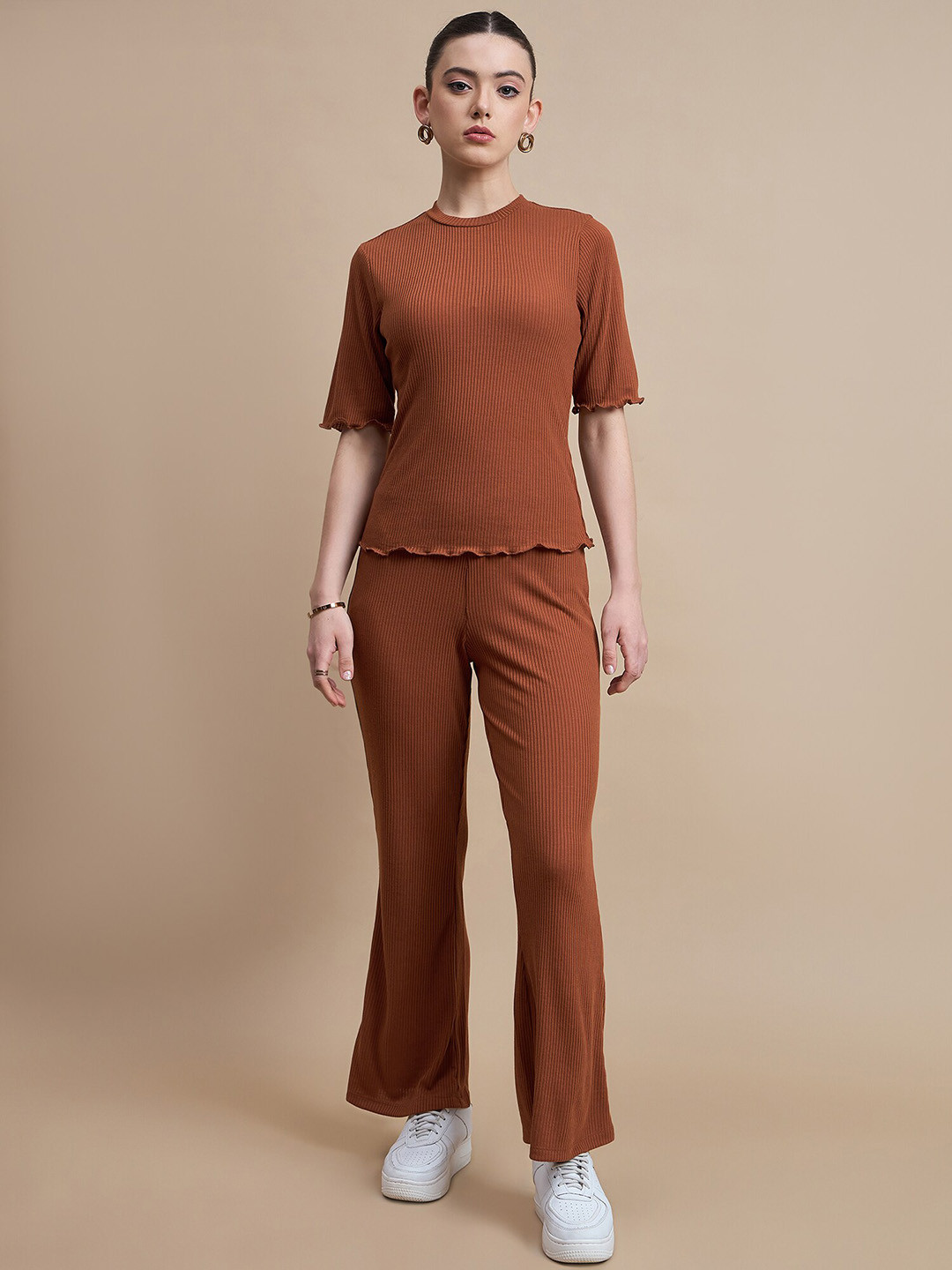 The Roadster Lifestyle Co.  Brown Ribbed Round Neck Pure Cotton Casual Top With Trousers