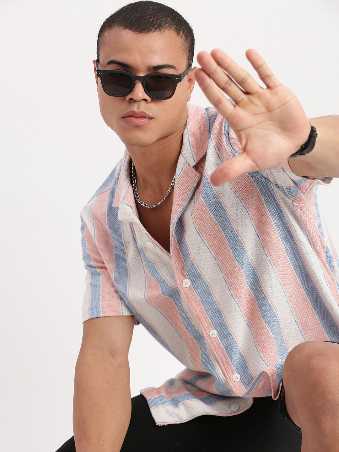 SHOWOFFFF Standard Relaxed Fit Vertical Stripes Cuban Collar Cotton Casual Shirt