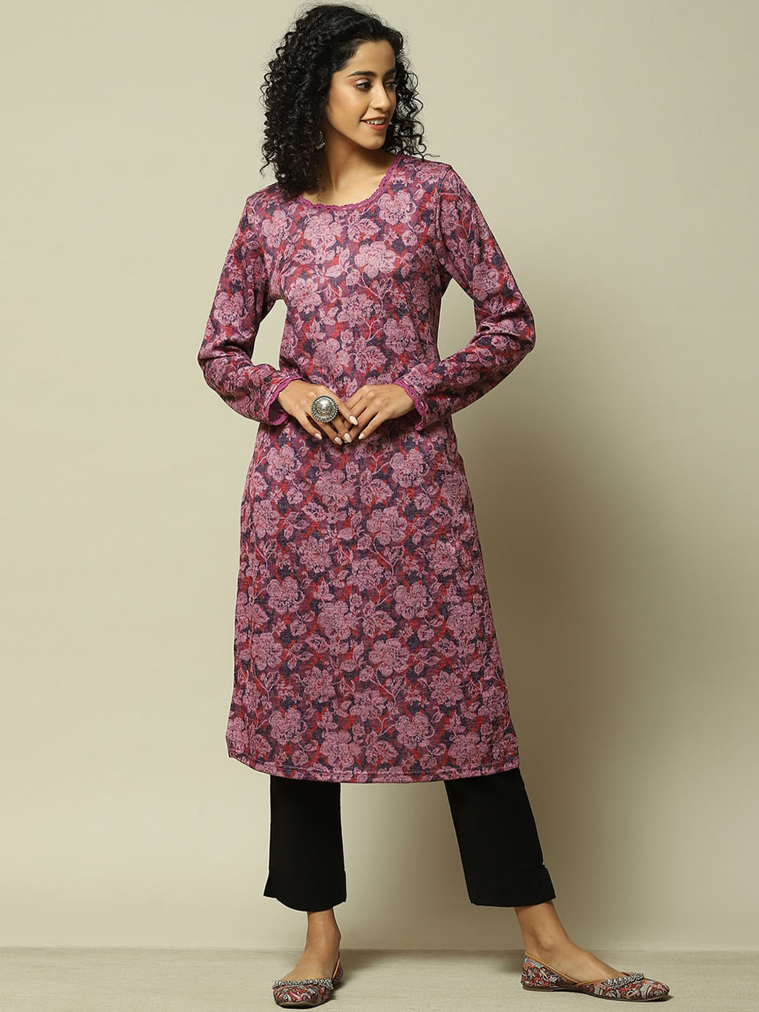 Rangriti Round Neck Floral Printed Long Sleeves Kurta