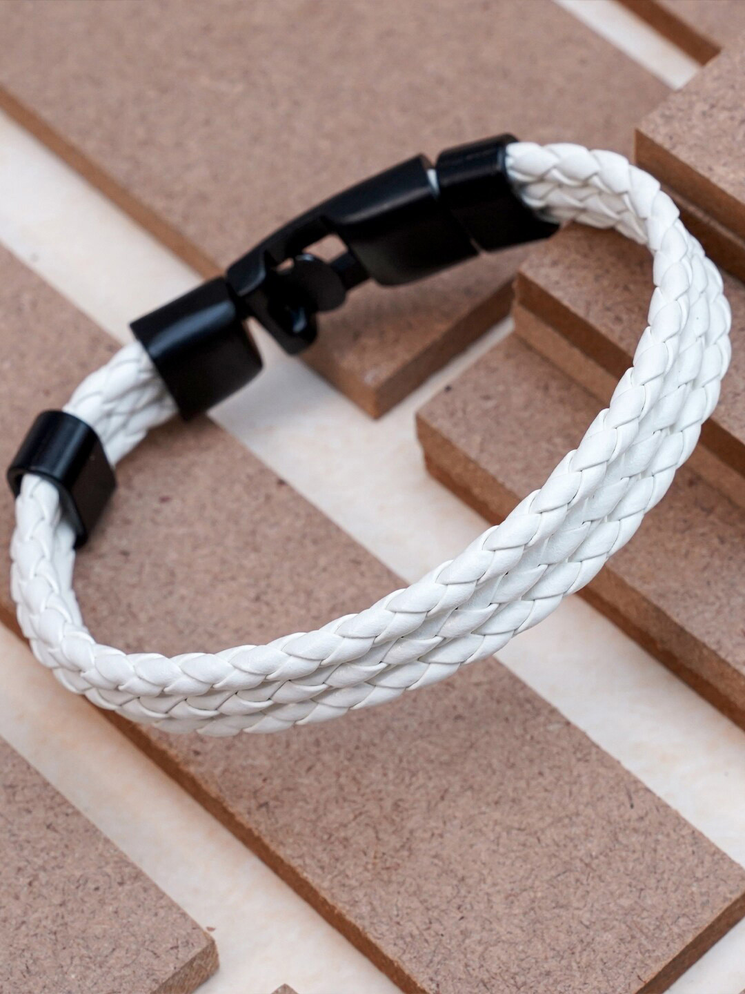 SWASHAA Men Leather Multistrand Bracelet