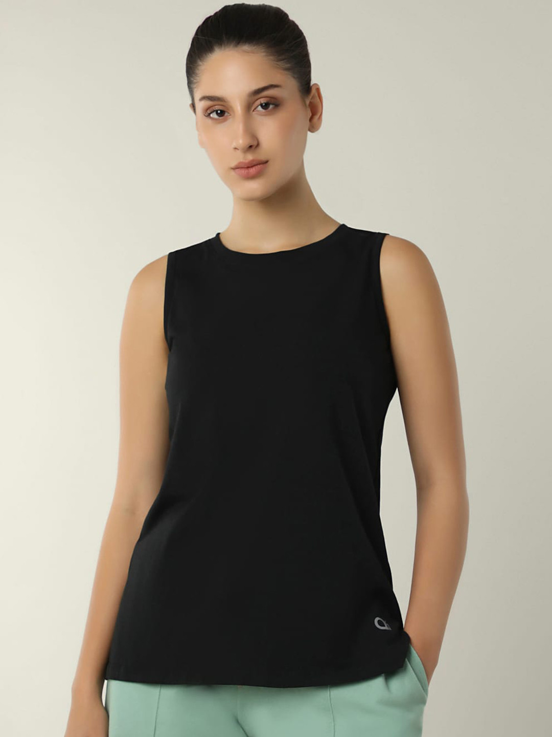 Amante Relaxed Fit Ribbed Crew Neck Cotton Tank Top