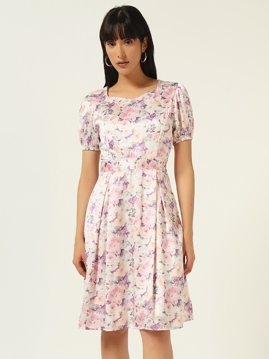 Beatnik Floral Printed Round Neck Short Sleeve Midi Dress