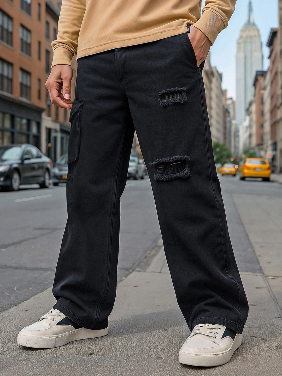 Bewakoof Men's Black Baggy Distressed Cargo Mid-Rise Jeans