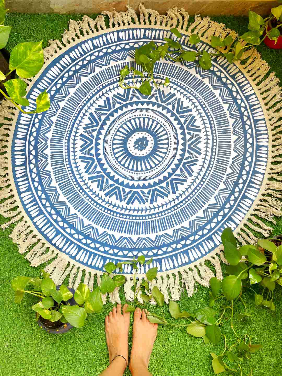 MASU LIVING White & Blue Ethnic Motifs Pure Cotton Round Meditation Mat