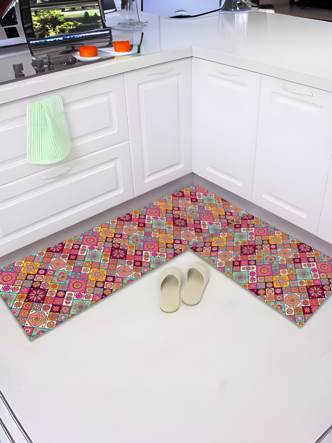 UMAI Pink & Green 2 Pieces Floral Printed Anti Skid Kitchen Runners