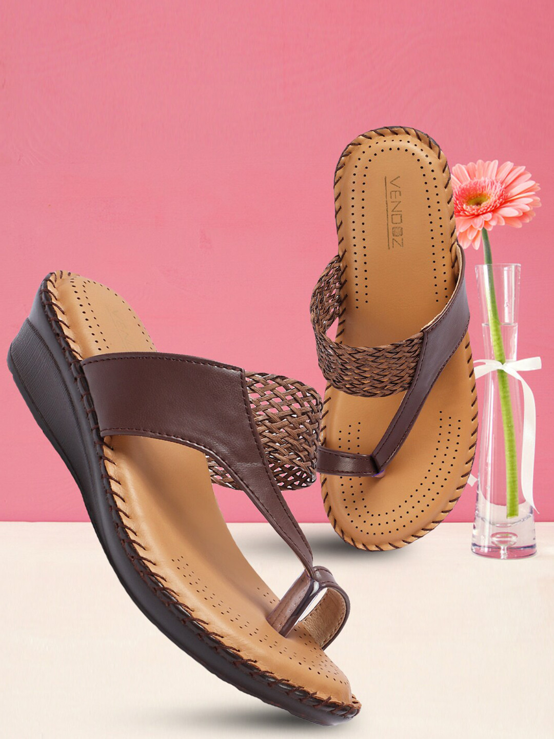 VENDOZ Textured One Toe Flats