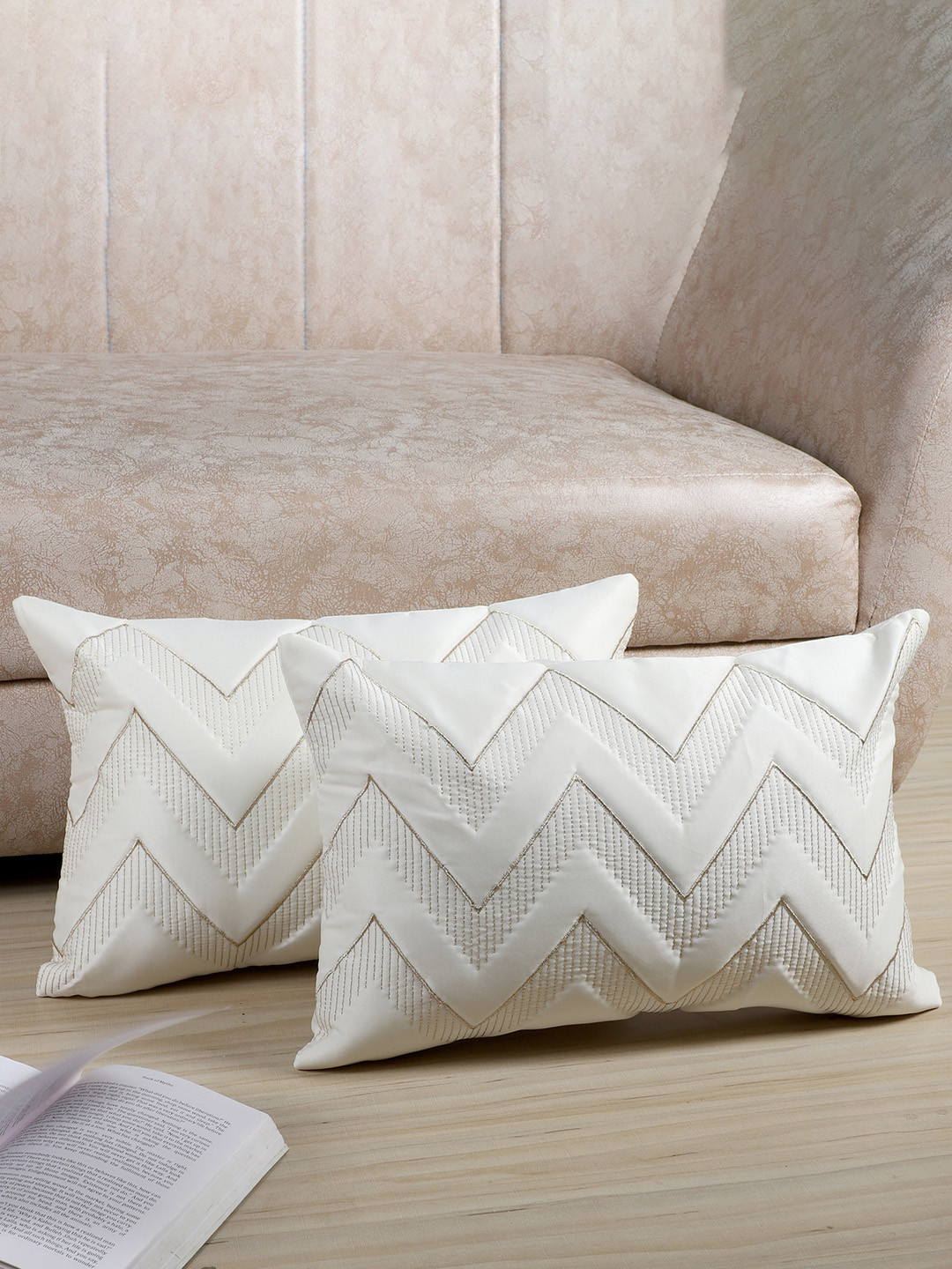 MFD HOME FURNISHING White & Gold-Toned 2 Pieces Geometric Rectangle Satin Cushion Covers