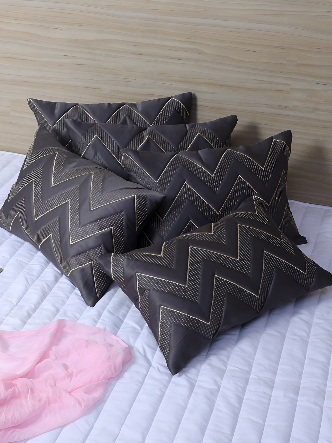 MFD HOME FURNISHING Chevron Satin Washable 5 Pcs Embroidered Cushion Covers - 18x12In