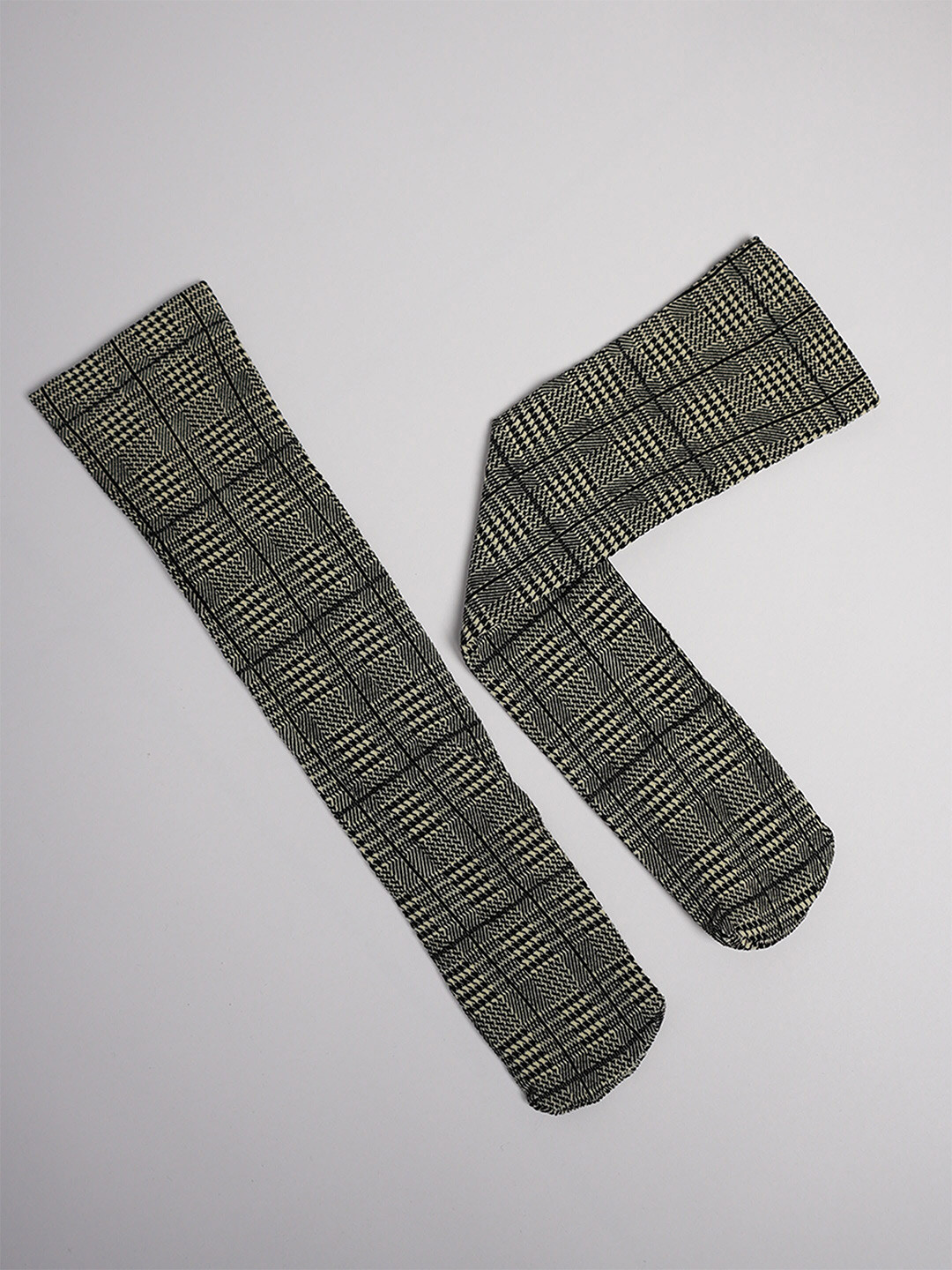 Theater Women Patterned Calf Length Socks
