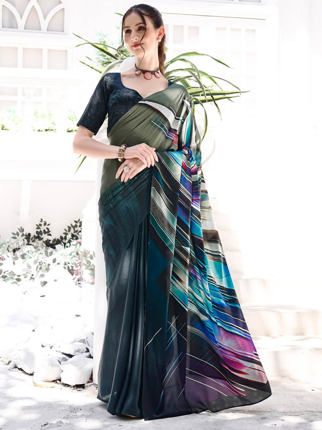 VenderVilla Satin Saree