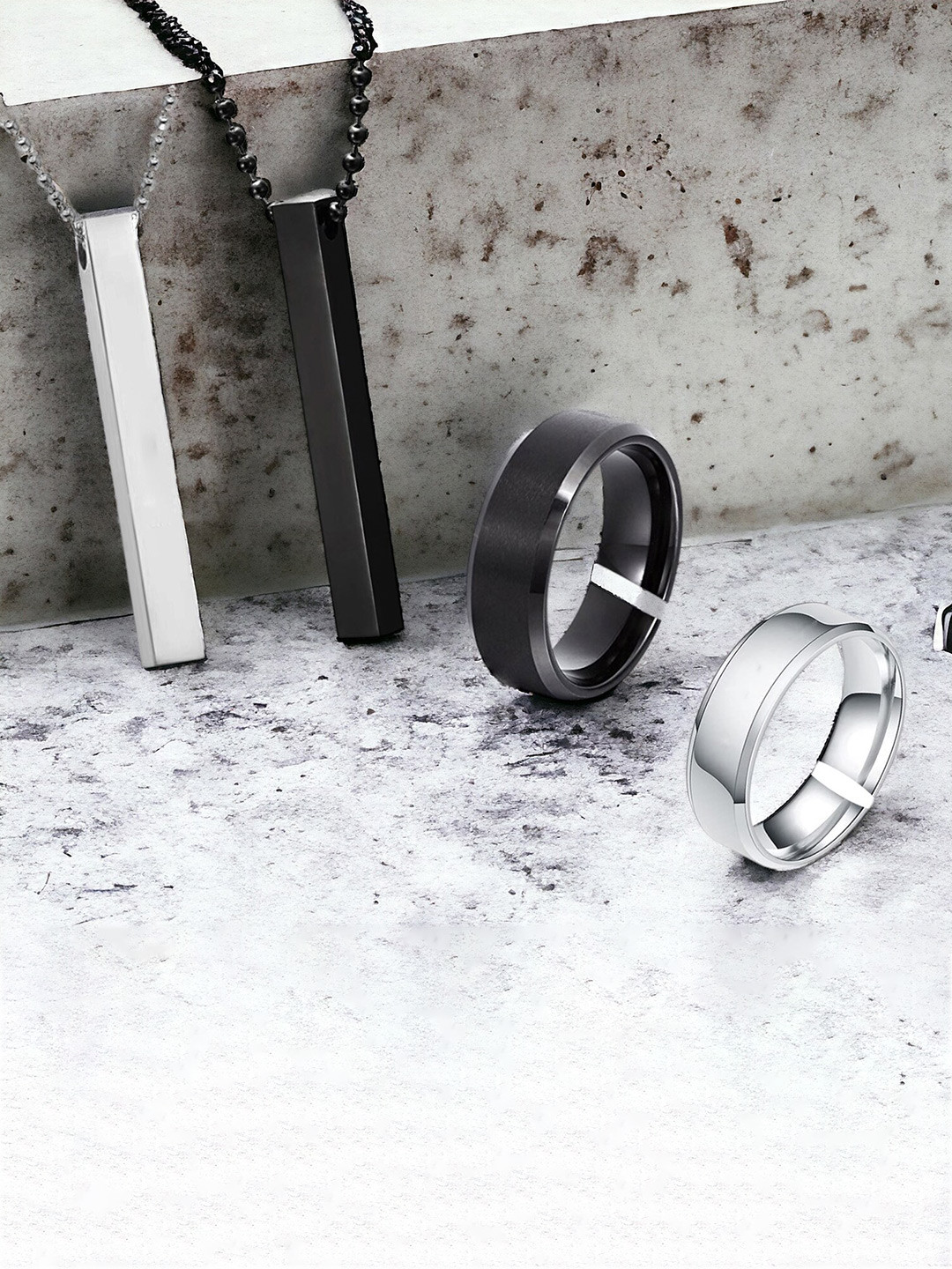 Okos Men Set Of 2 Bar Pendant & Chain With 2 Finger Rings