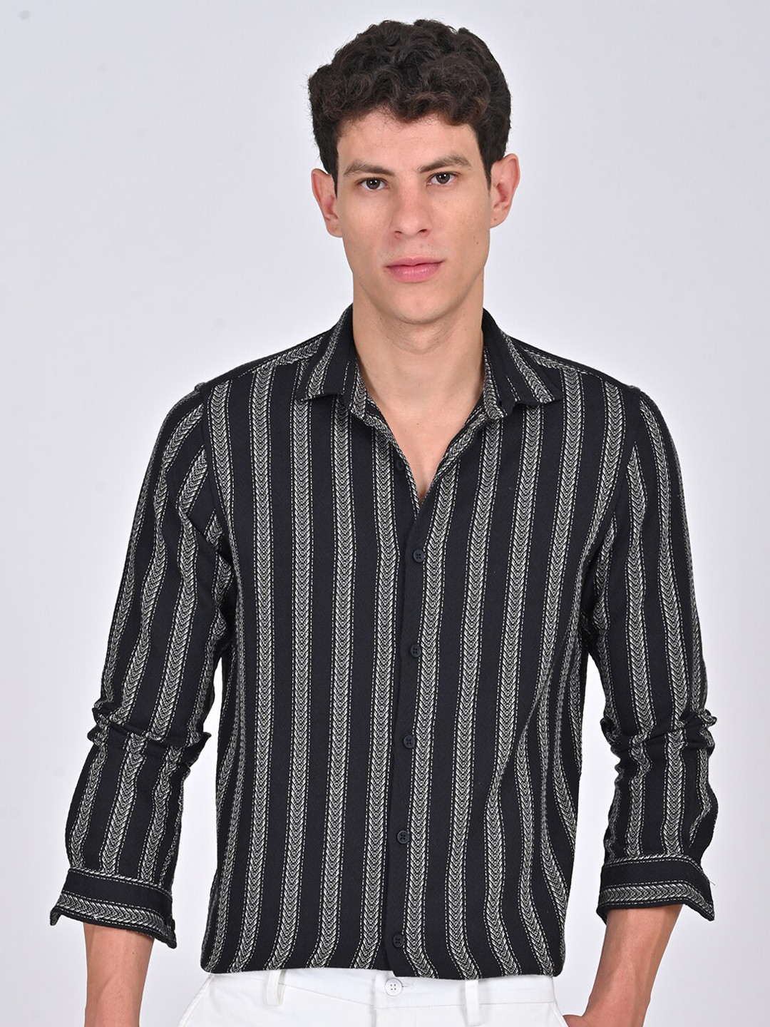 POE Spread Collar Long Sleeves Smart Slim Fit Cotton Striped Casual Shirt