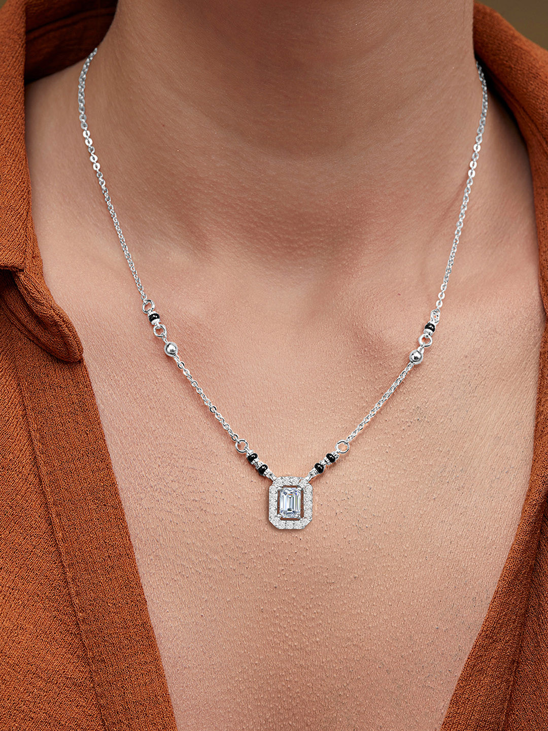 MINUTIAE Silver-Plated Artificial Stones and Beads Mangalsutra