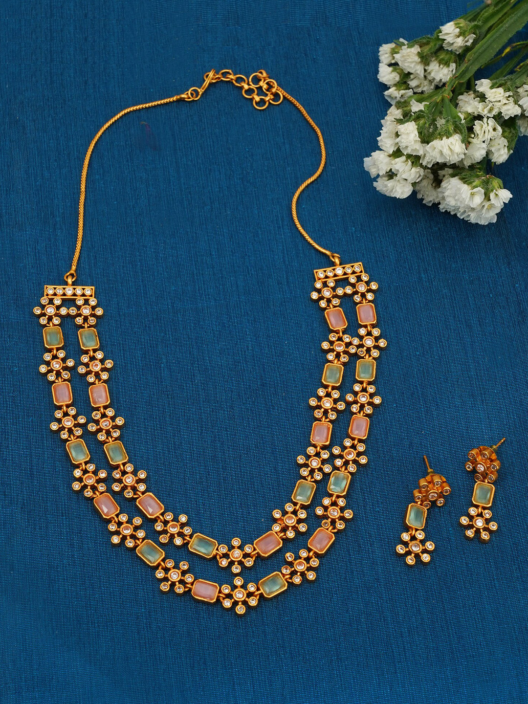 Designbox Kundan Studded Layered Jewellery Set