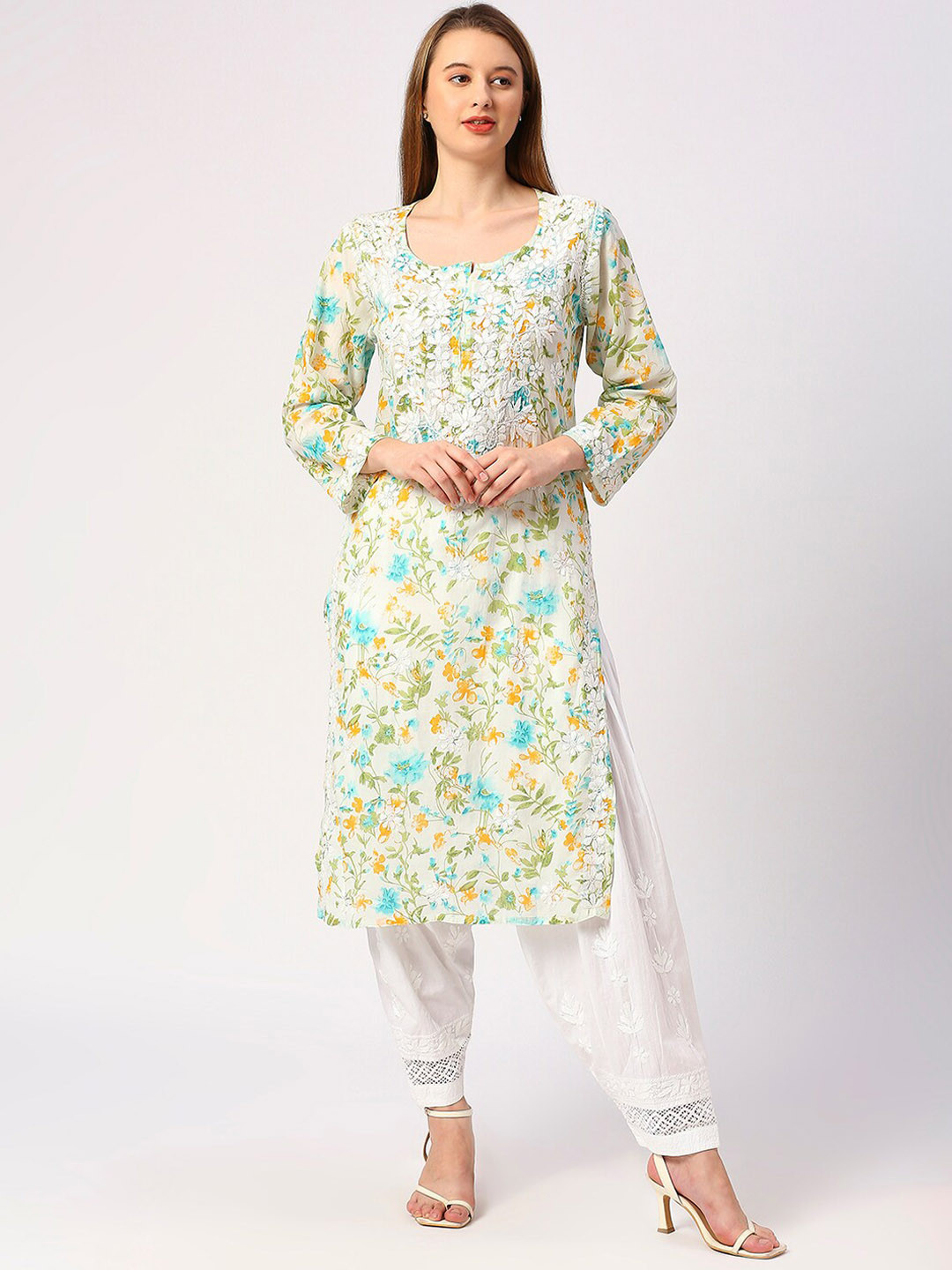 Indiankala4u Floral Printed Round Neck Three-Quarter Sleeves Thread Work Cotton Kurta