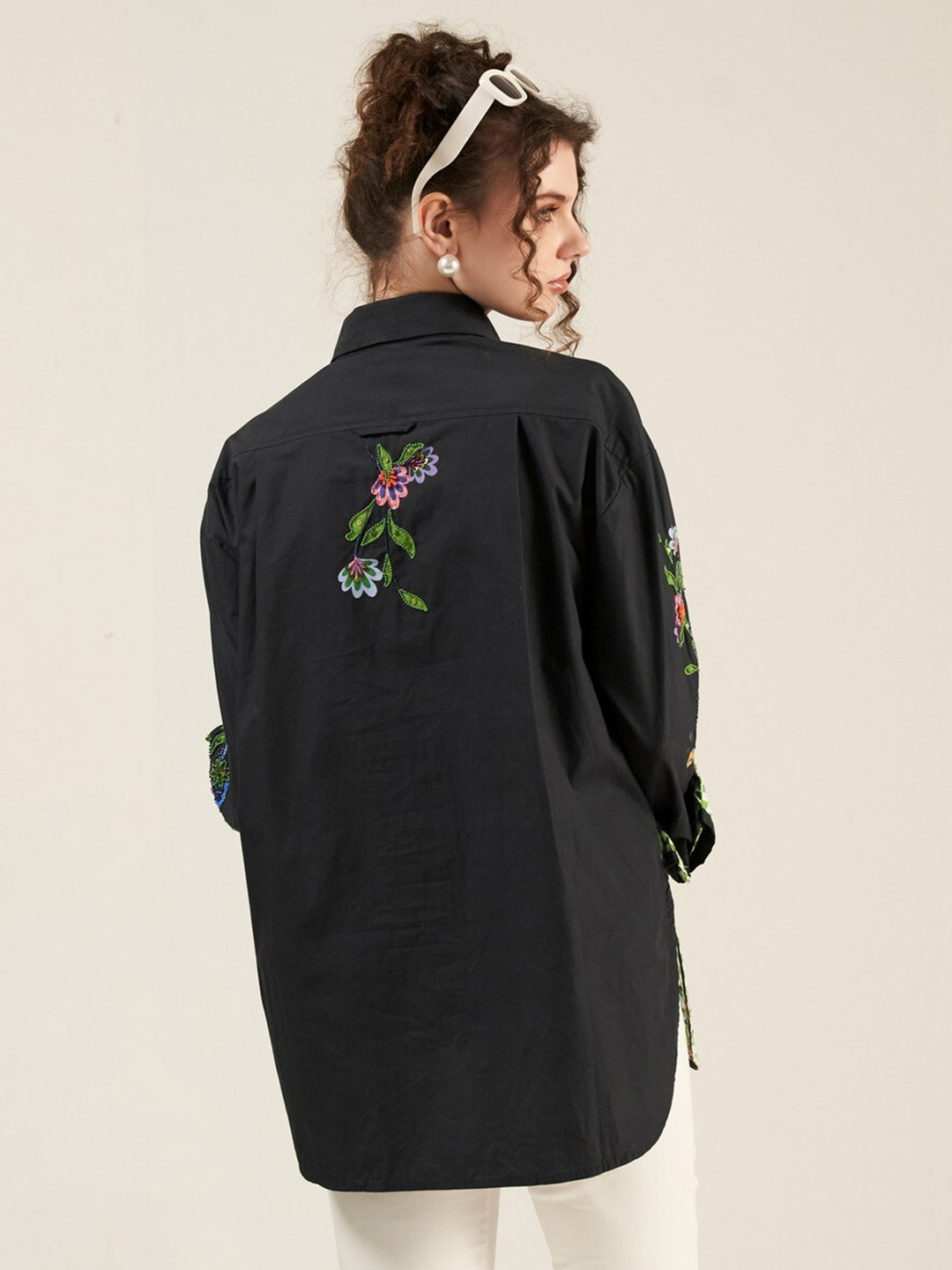 VERB BY PALLAVI SINGHEE Darsy Geometric Print Applique Oversized Cotton Casual Shirt