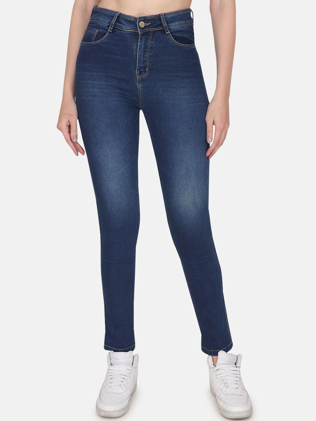 Albion By CnM Women Slim Fit Mid-Rise Clean Look Light Fade Cotton Jeans