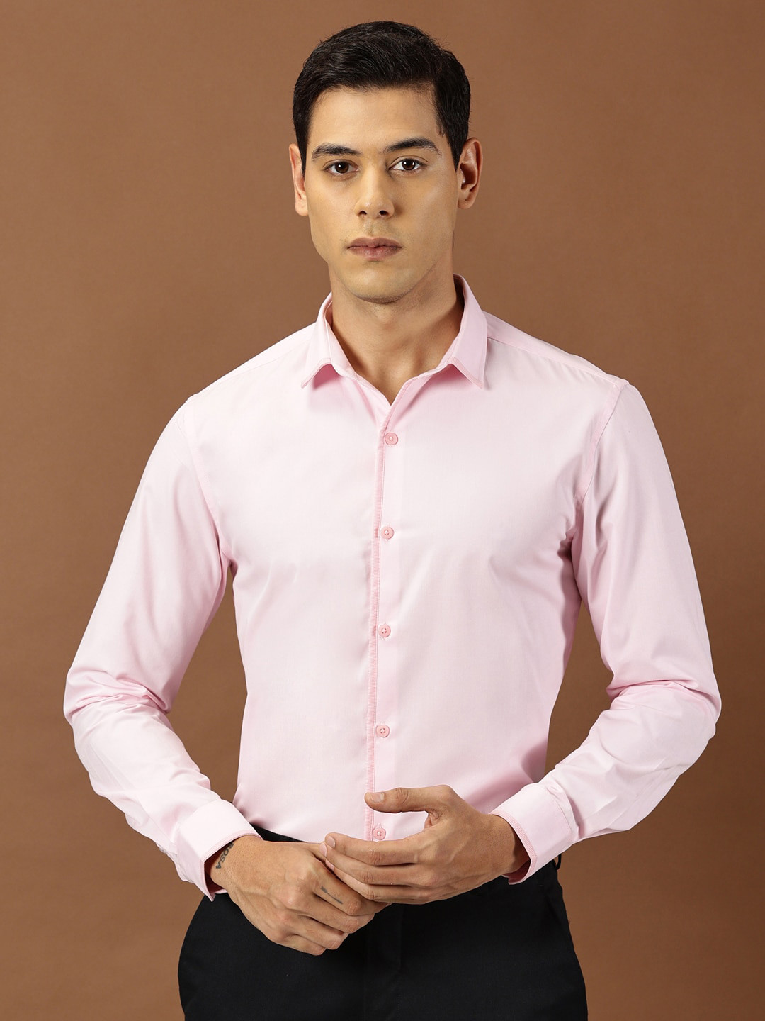 INVICTUS Slim Fit Spread Collar Long Sleeves Cotton Formal Shirt