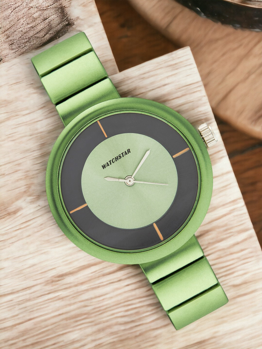 WATCHSTAR Analog Watch Women Textured Dial & Stainless Steel Straps Analogue Mate greenDL