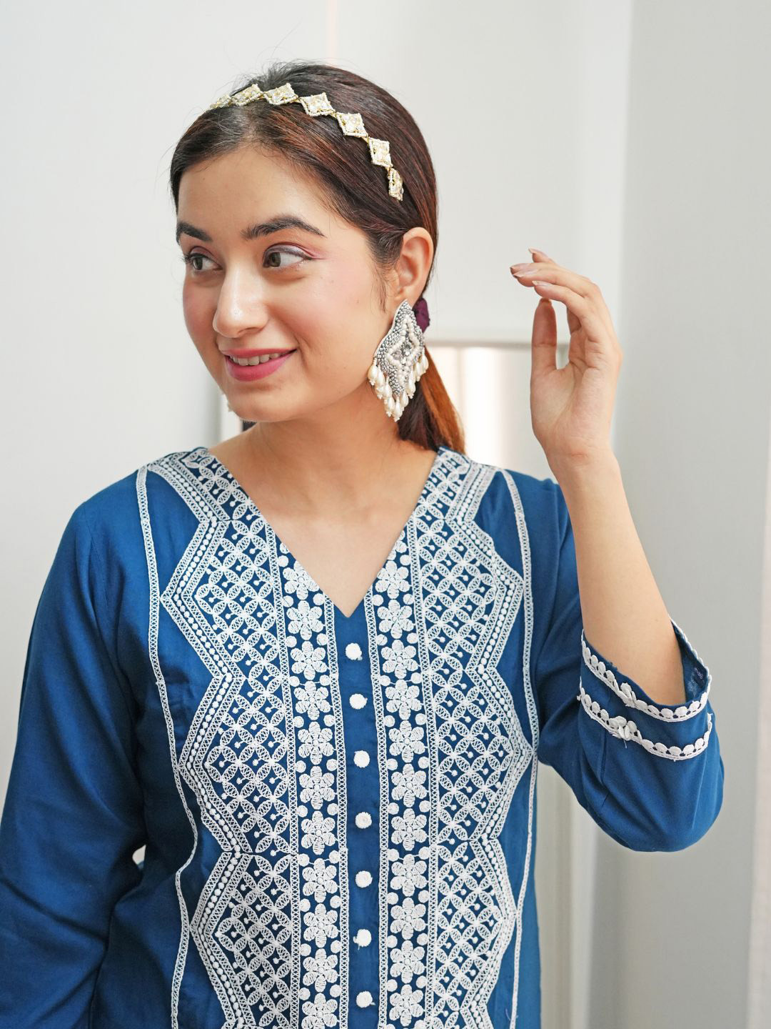 KALINI Chikankari Embroidery Straight Kurta