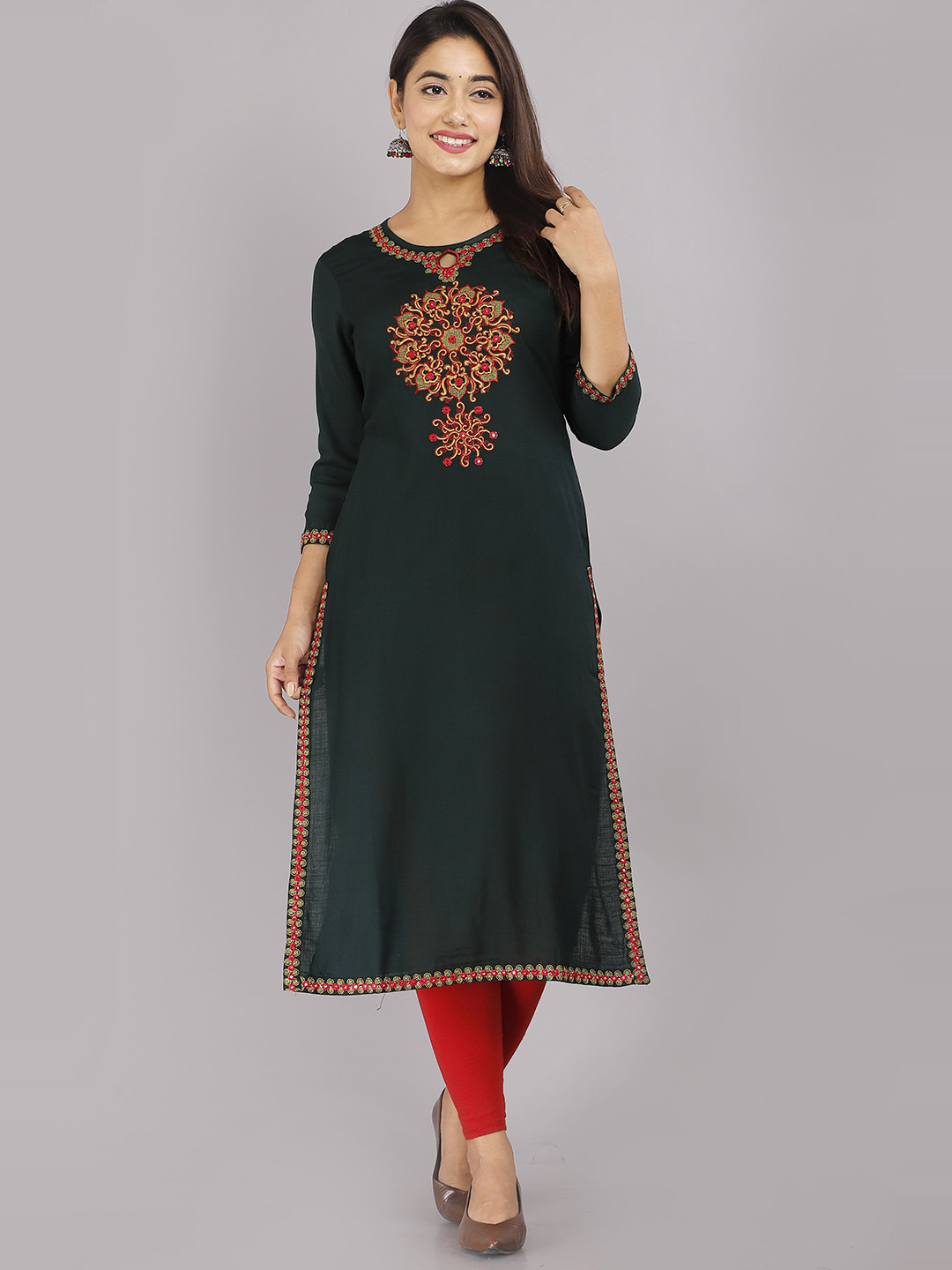 STYLE ANGEL Round Neck Embroidered Straight Kurta