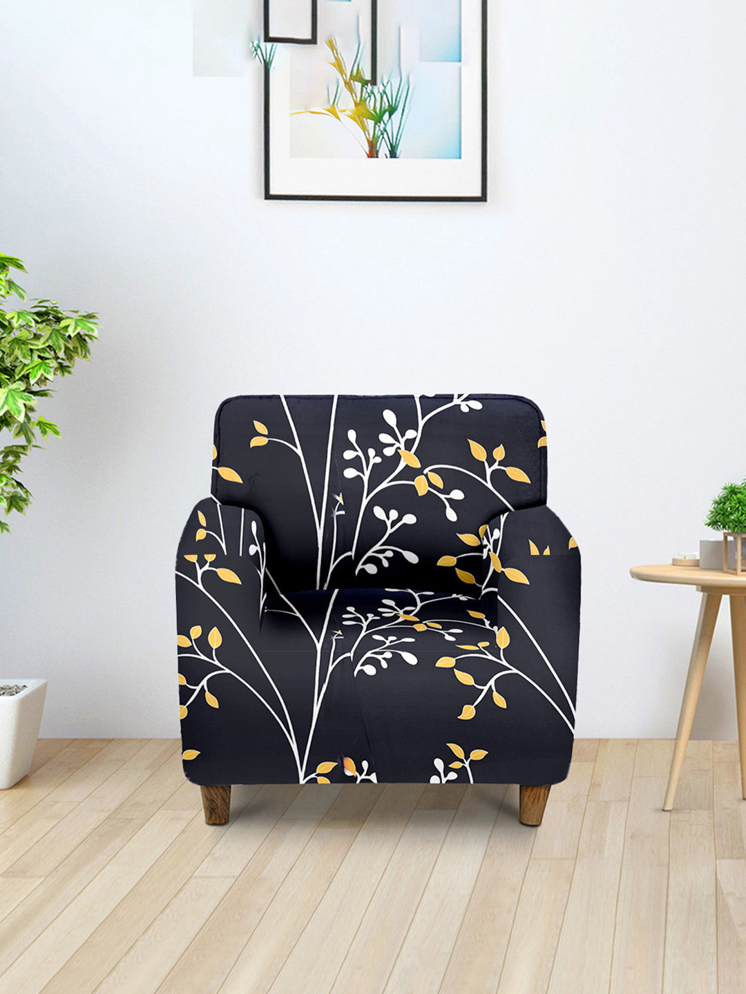 Aura Black & White Printed Sofa Cover With Arms